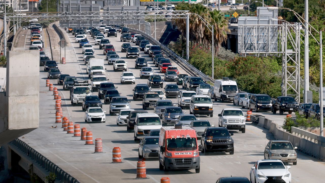 Florida House backs 80 mph highway limits and ending reg stickers