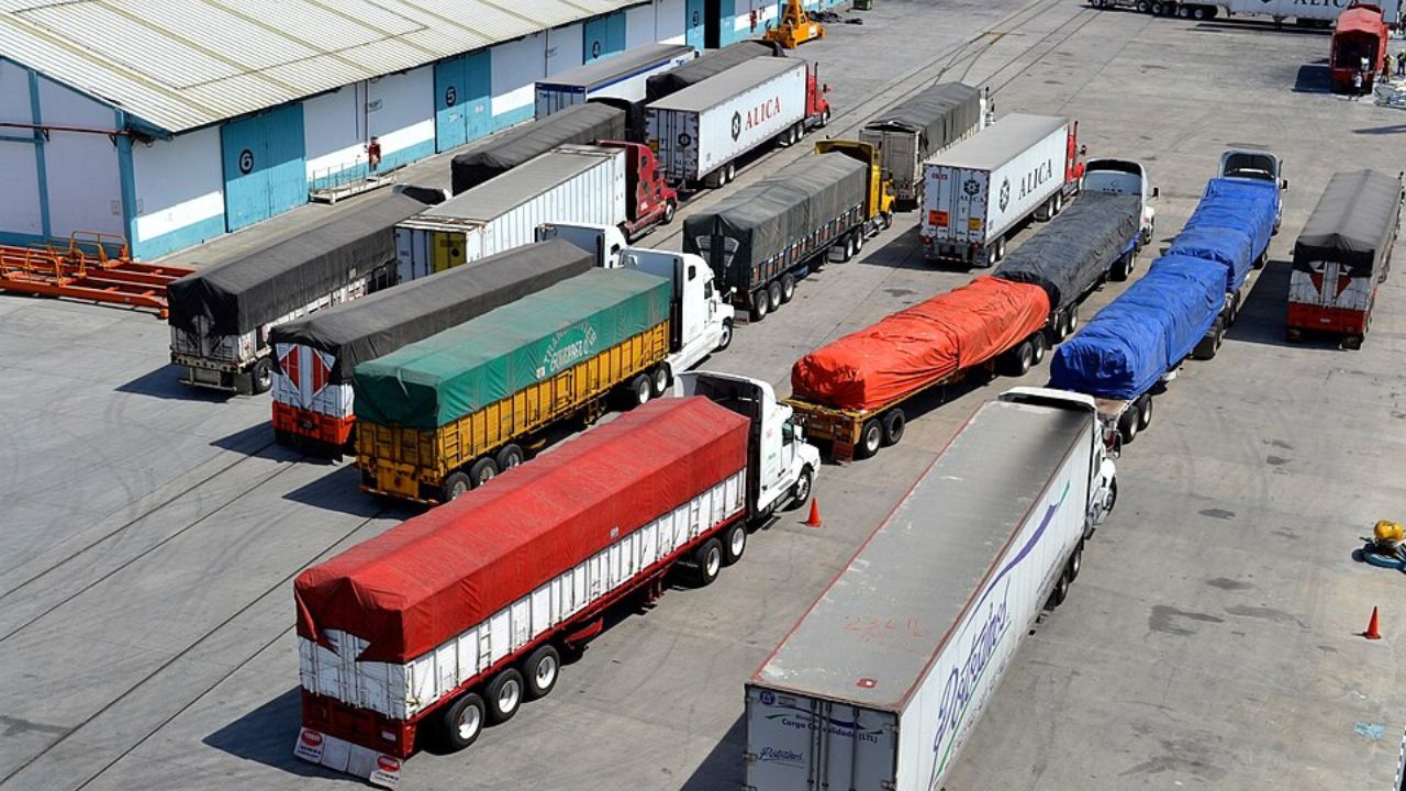 Mexico targets cartel fuel smuggling with expanded criminal probes