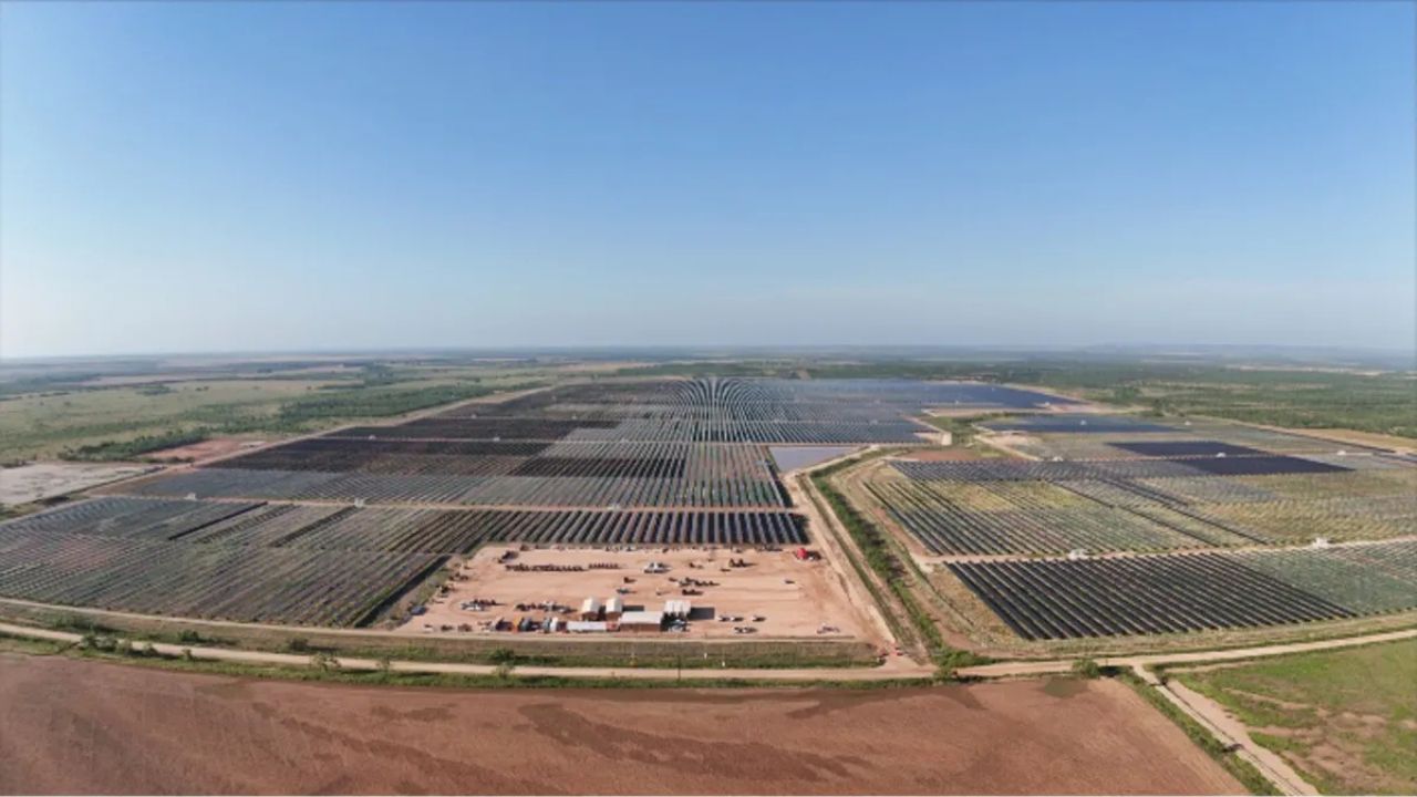 Toyota signs deal for power from a large new Texas solar farm