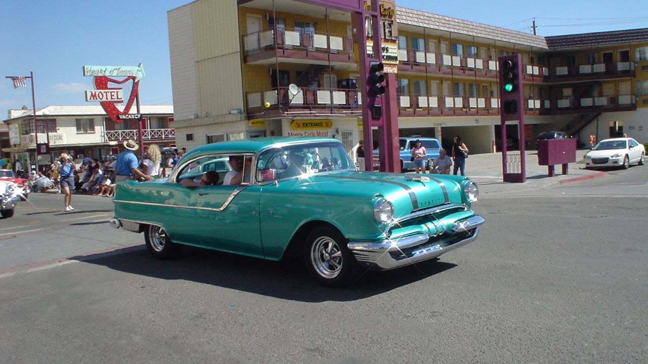 Why the 1955 Pontiac Star Chief targeted Buick buyers
