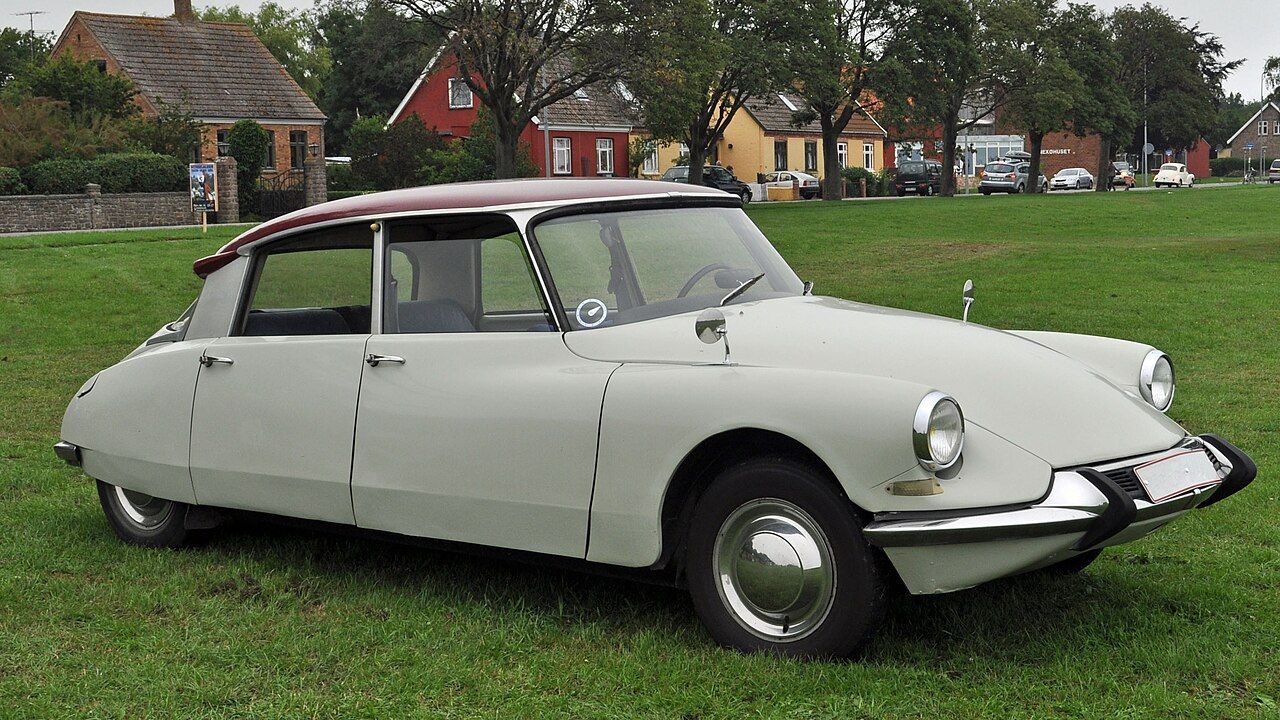 Early innovation made the 1955 Citroën DS feel like it came from the future