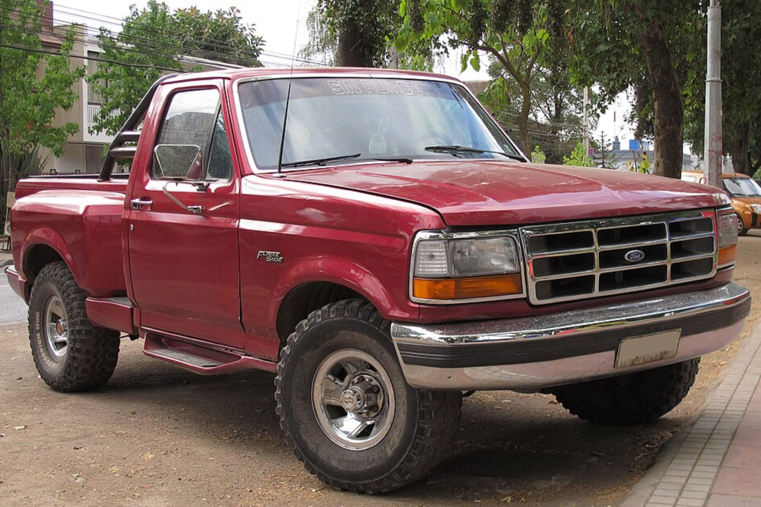 Even now the 1992 Ford F-150 represents the shift toward modern trucks