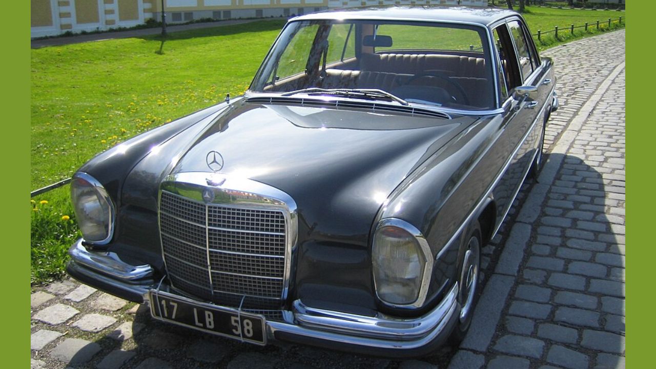 1968 Mercedes 280SE vs 1968 Jaguar XJ6 one aged with grace the other tested owners