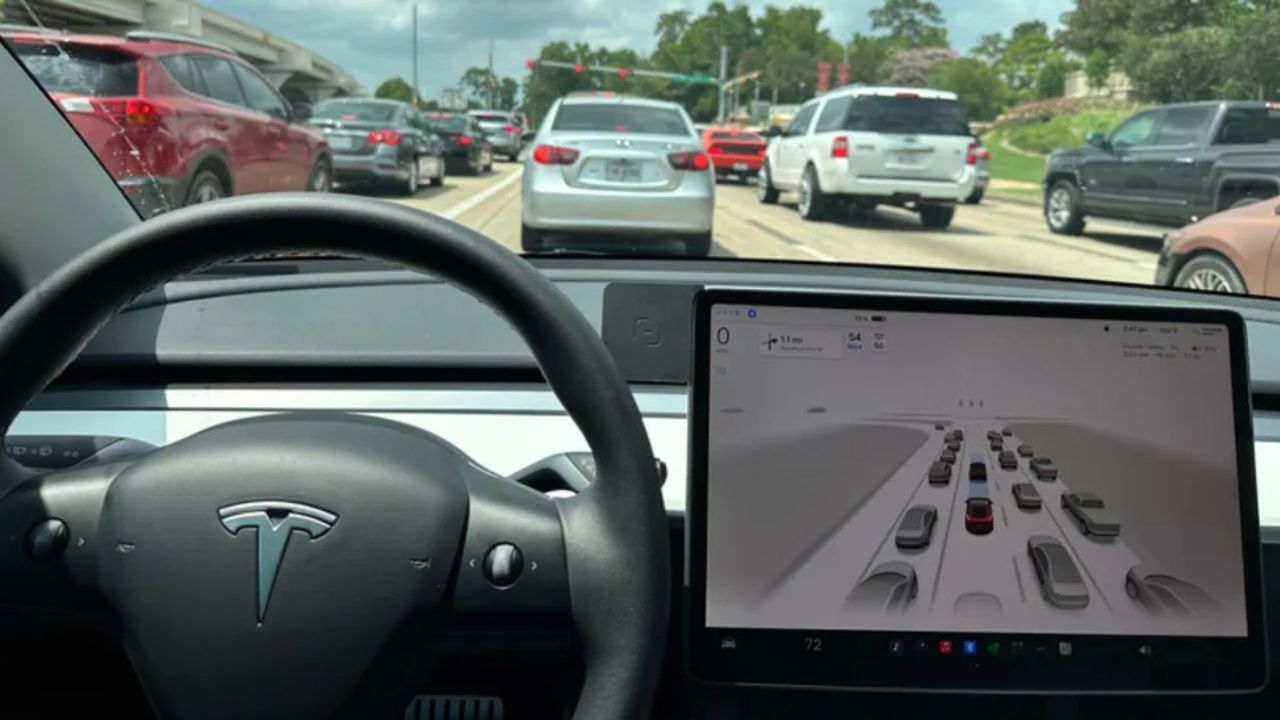 Tesla adds “FSD Streaks” in its app, turning Autopilot use into a game