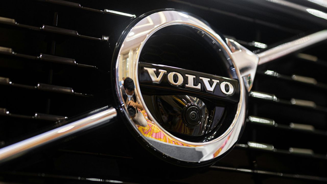 Volvo’s tariff problem could force automakers to rethink where cars are built