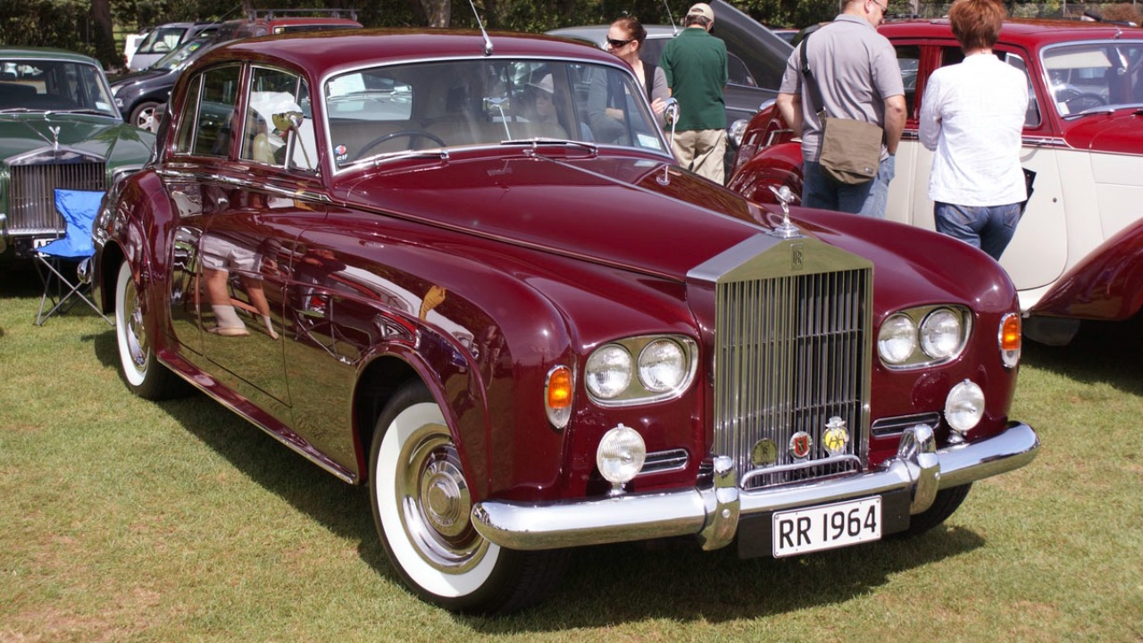 The 1964 Rolls-Royce Silver Cloud III carried tradition into a new era