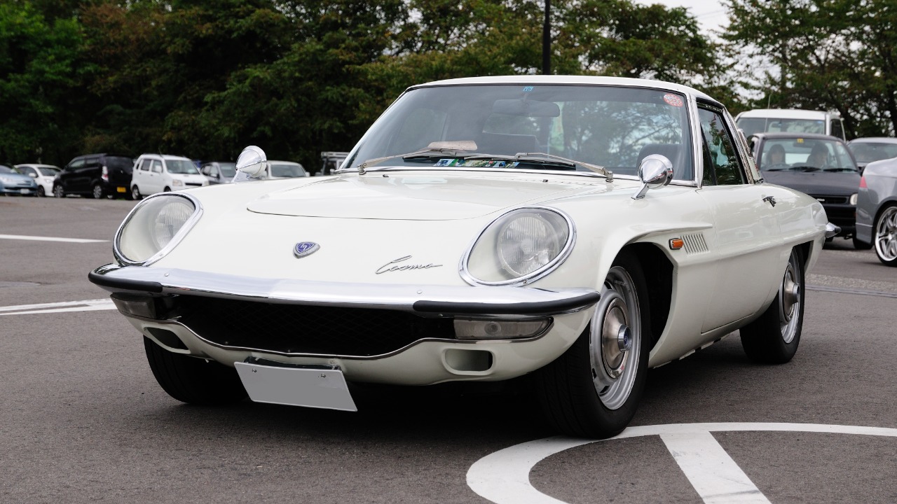 At launch the 1968 Mazda Cosmo introduced rotary power to the world