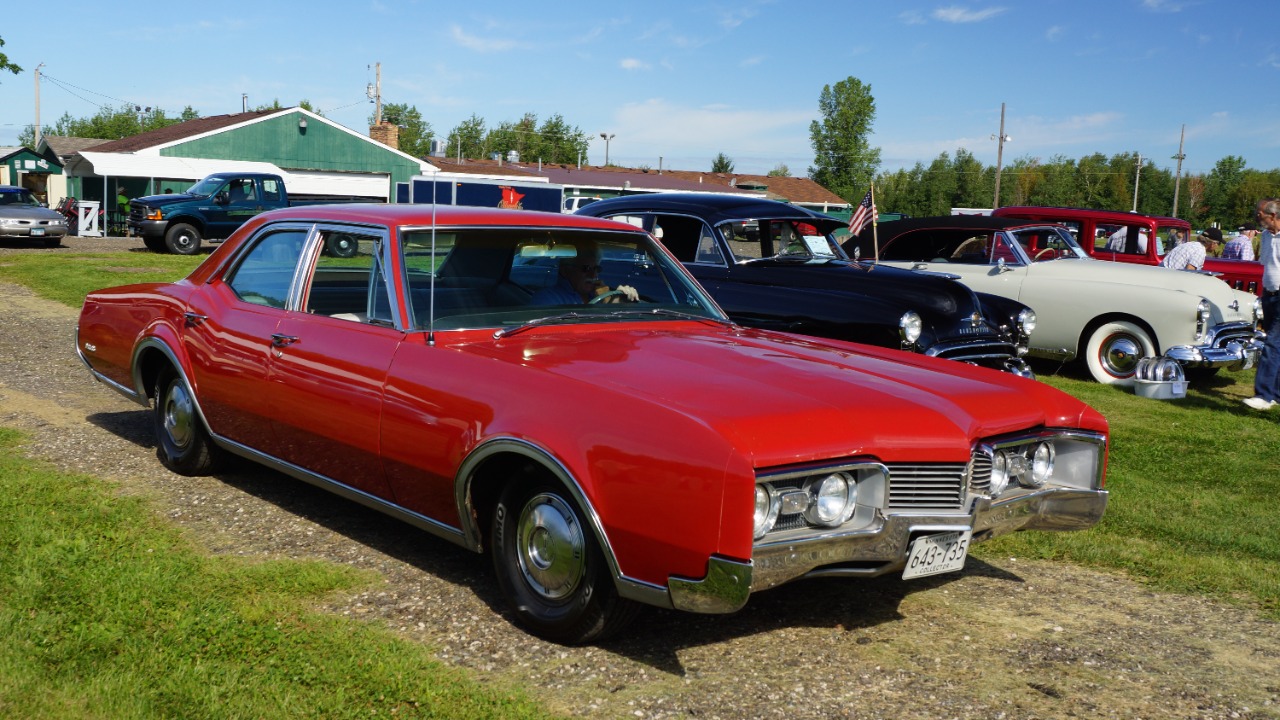 1967 Buick LeSabre and 1967 Oldsmobile Delta 88 delivered comfort but only one aged well