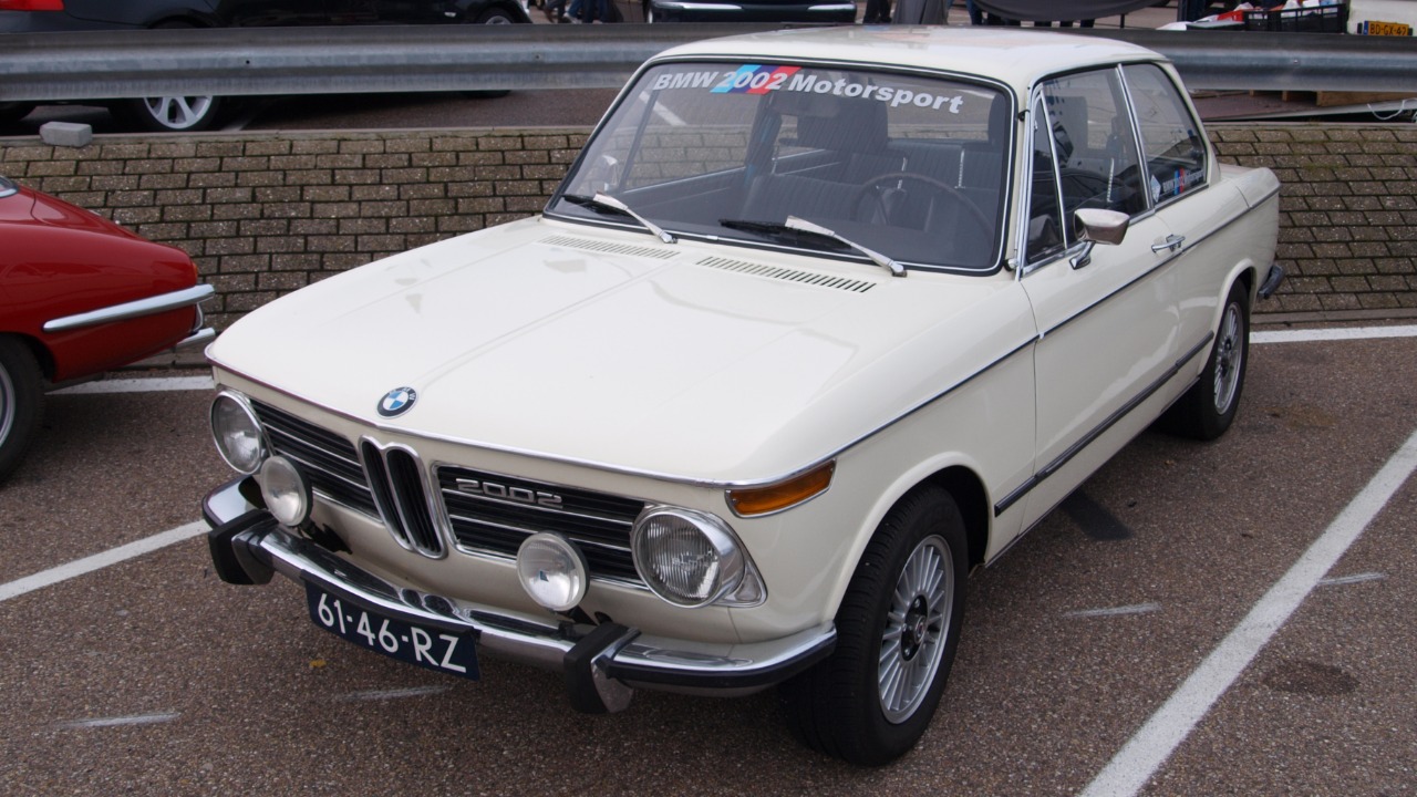 1971 BMW 2002 vs 1971 Opel Kadett one still gets respect today