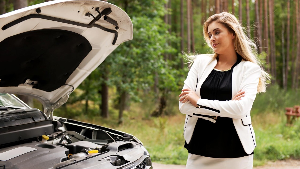 A Woman Says Her Car Was Declared “Fixed,” Then Broke Down Again Before She Made It Home