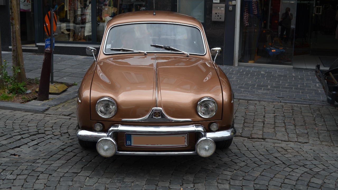 Buying a 1962 Renault Dauphine means accepting quirks most modern drivers wouldn’t expect