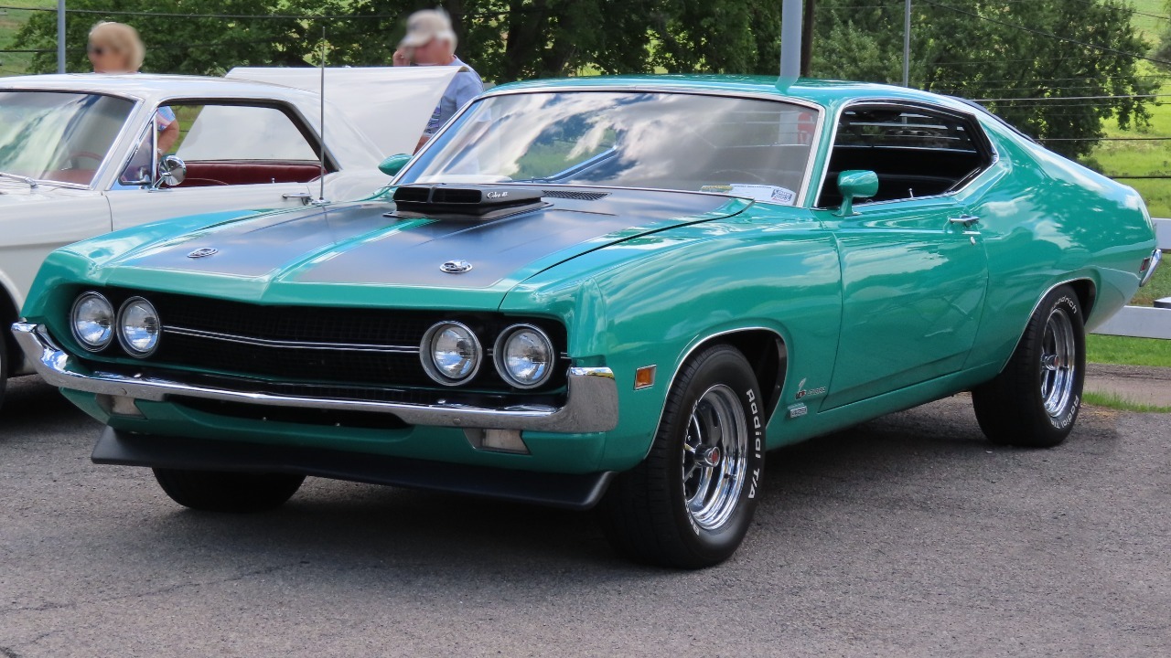 1970 Ford Torino Cobra, front left, 08