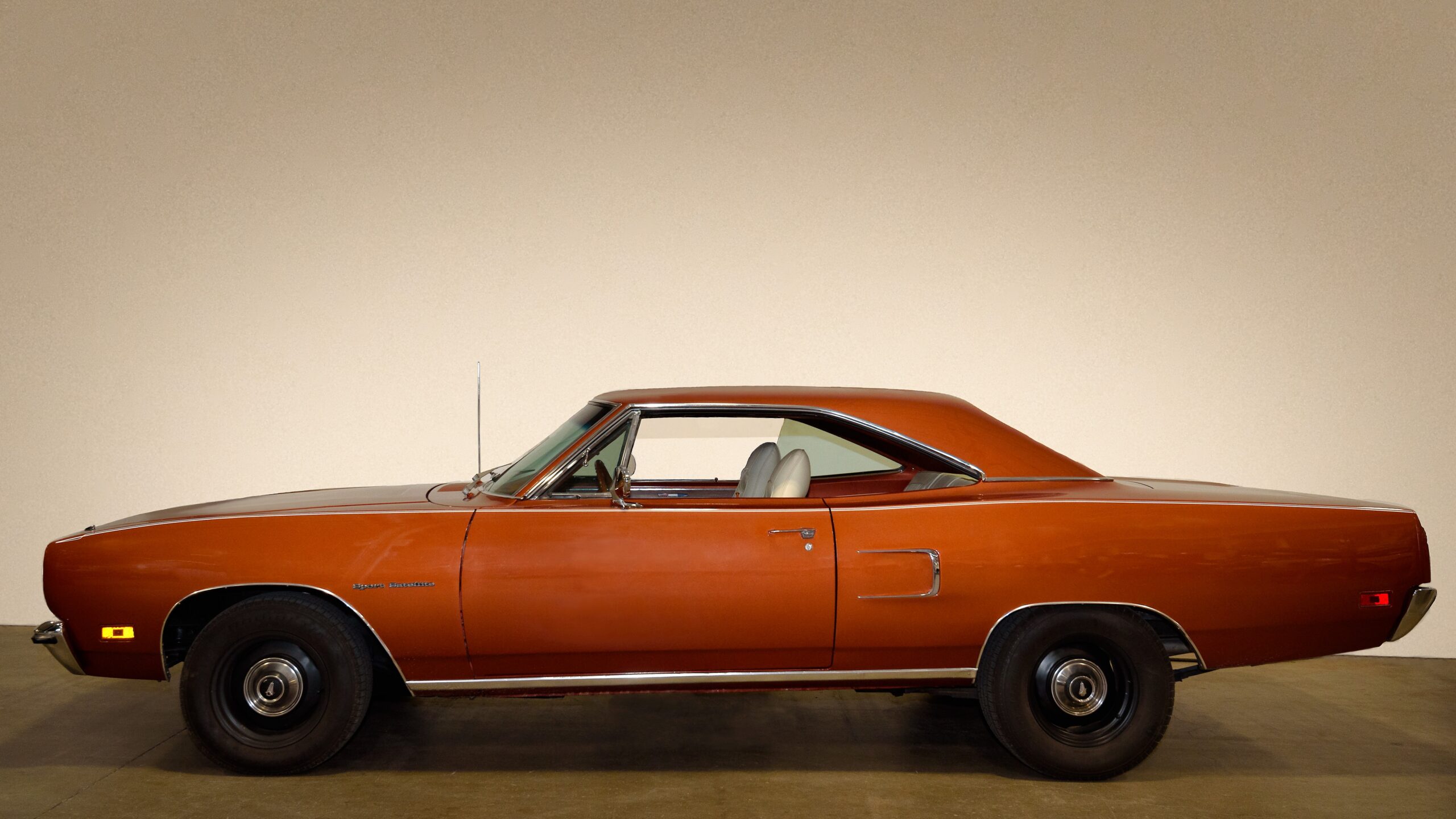 The 1970 Plymouth Sport Satellite delivers true muscle power
