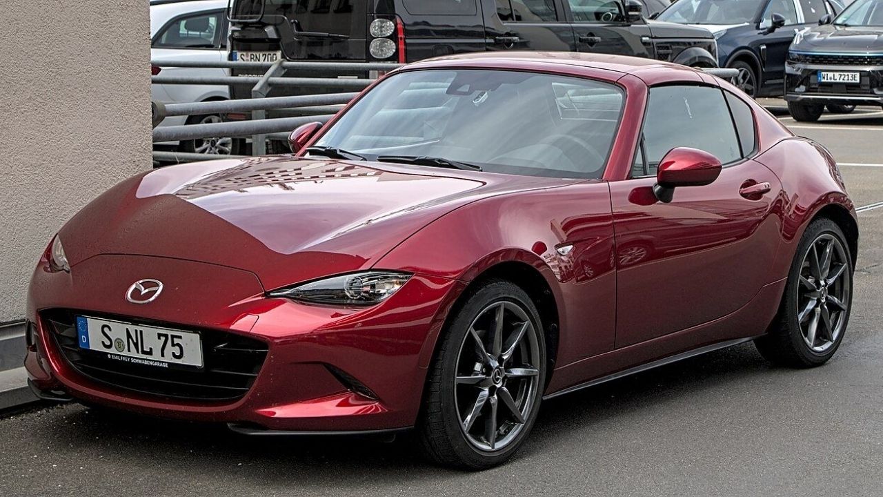10 cars that feel faster than their numbers suggest