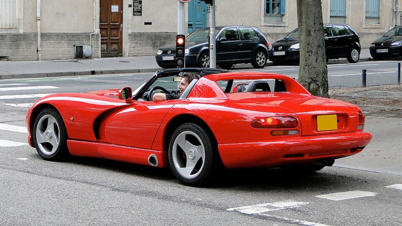 The Dodge Viper RT/10 was so raw early buyers compared it to a race car