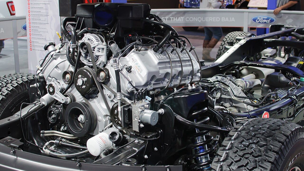 engine is a 6.2L V8