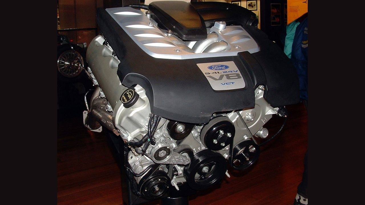 Ford Modular V8 Engine 5.4L