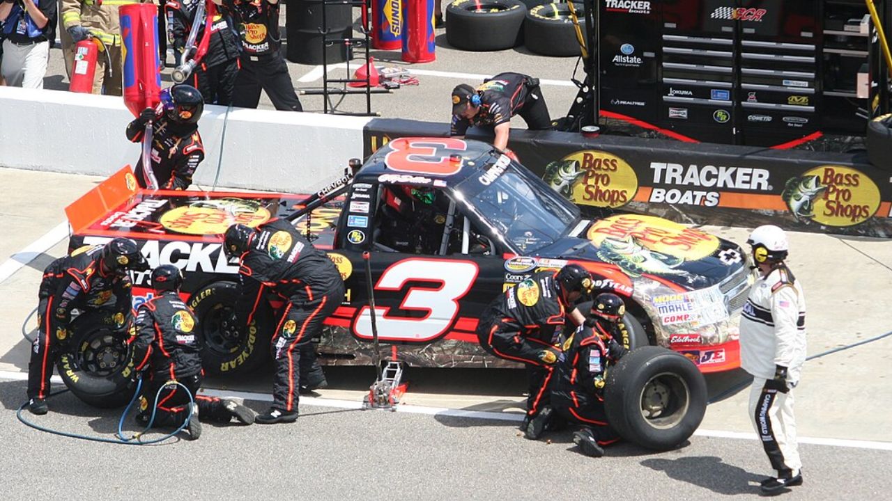 7 underfunded teams that embarrassed the biggest names in racing