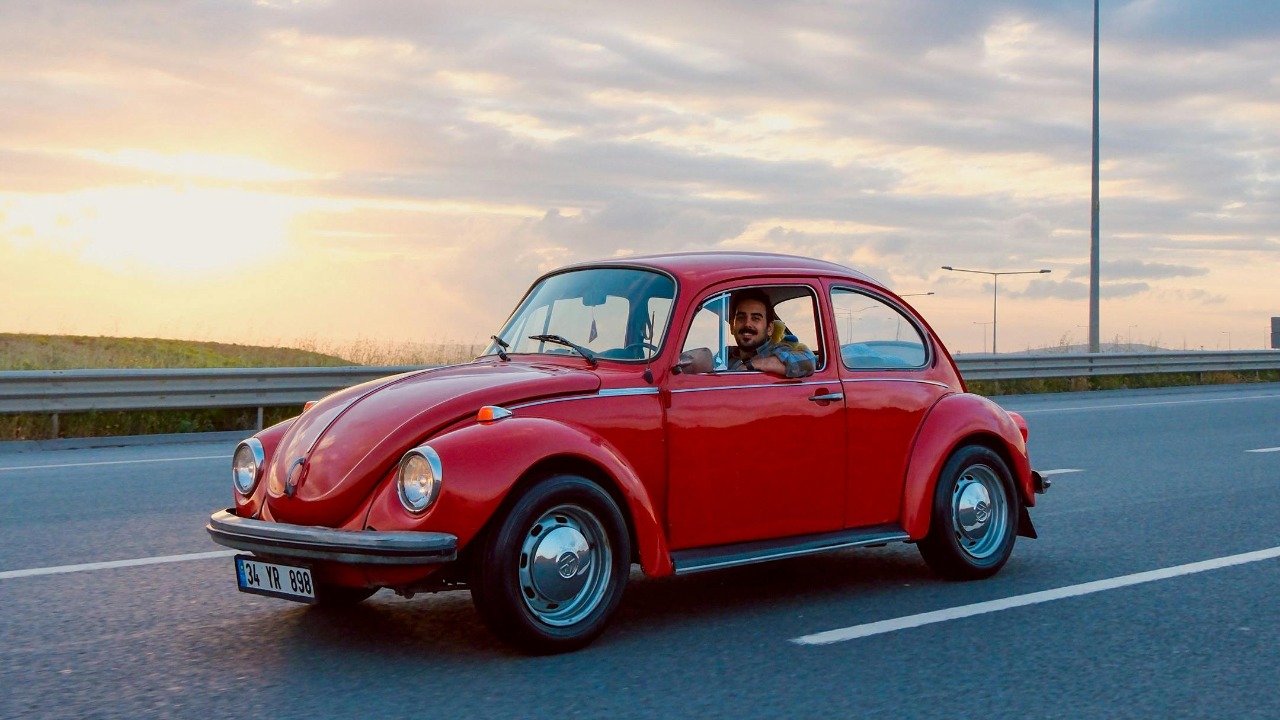 8 vintage vehicles that were built for pure durability
