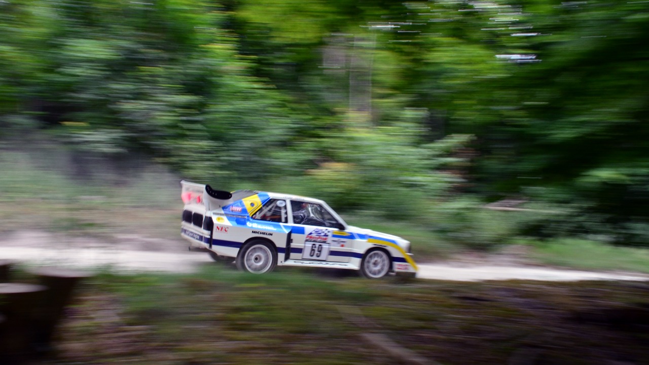 9 legendary motorsports finishes fans still replay today