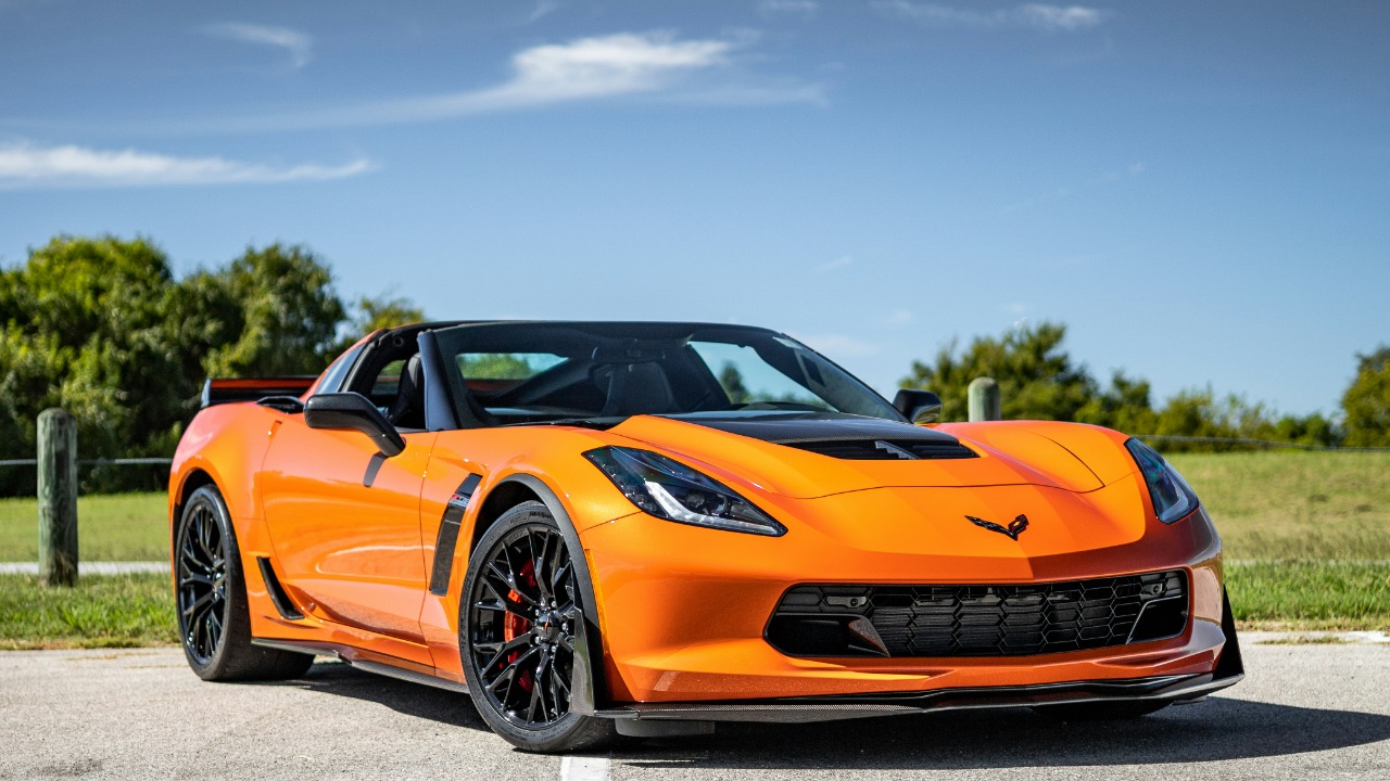 7 cars that hit hard the moment the throttle opens