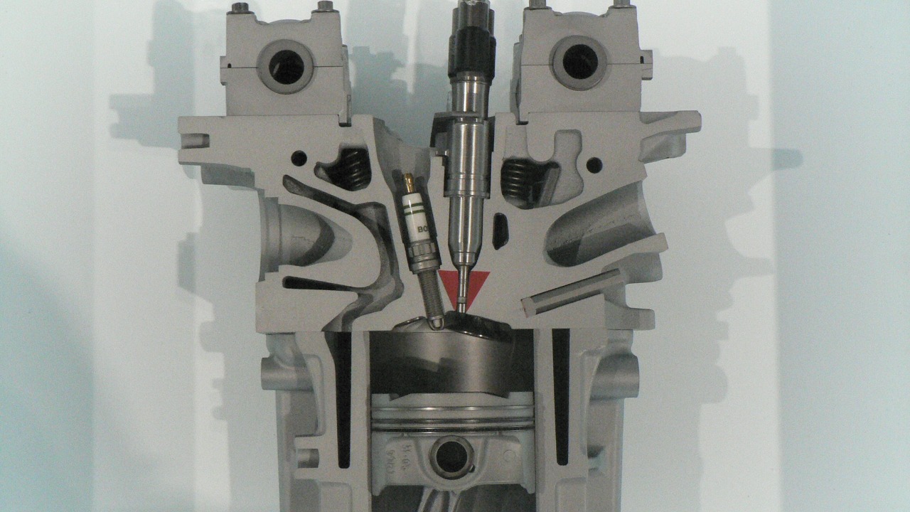 Mechanics say ignoring carbon buildup is hurting direct-injected engines