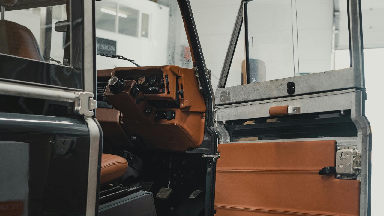 Father-in-Law Offered to “Fix a Rattle” in Her SUV — It Came Back With Half the Interior Missing