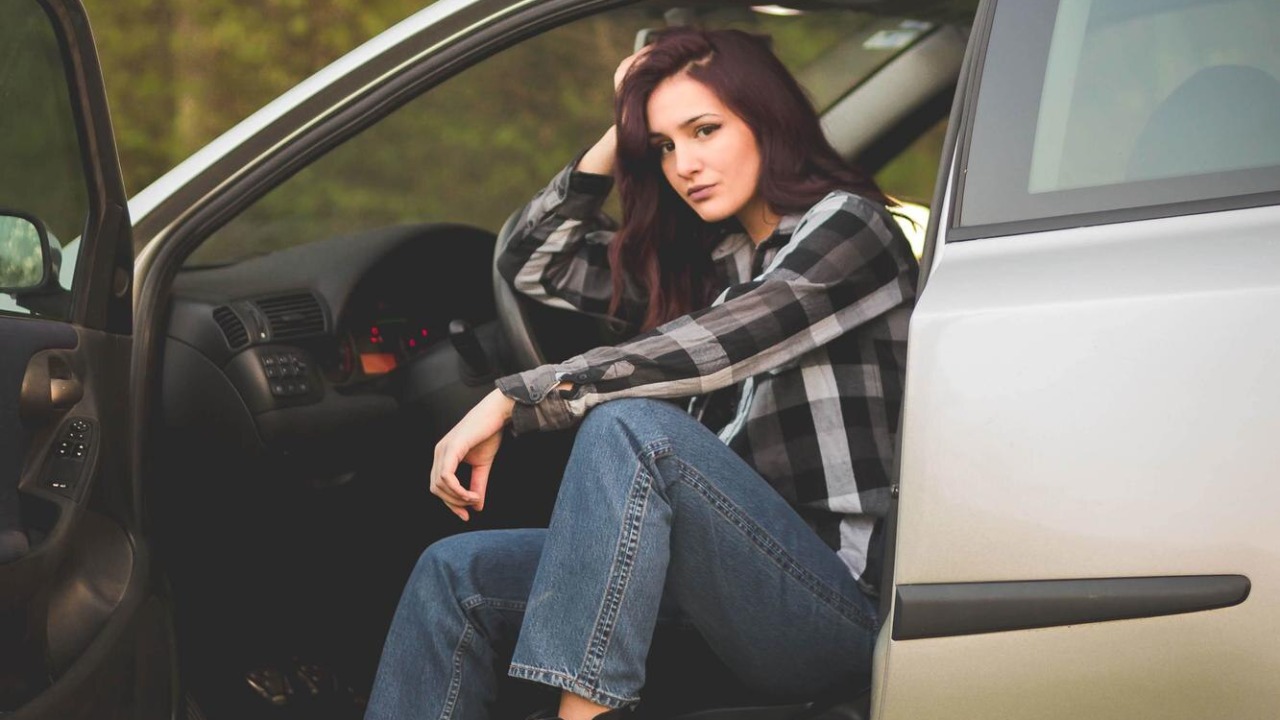 Woman let her neighbor test drive her car, then it came back with more than just extra miles