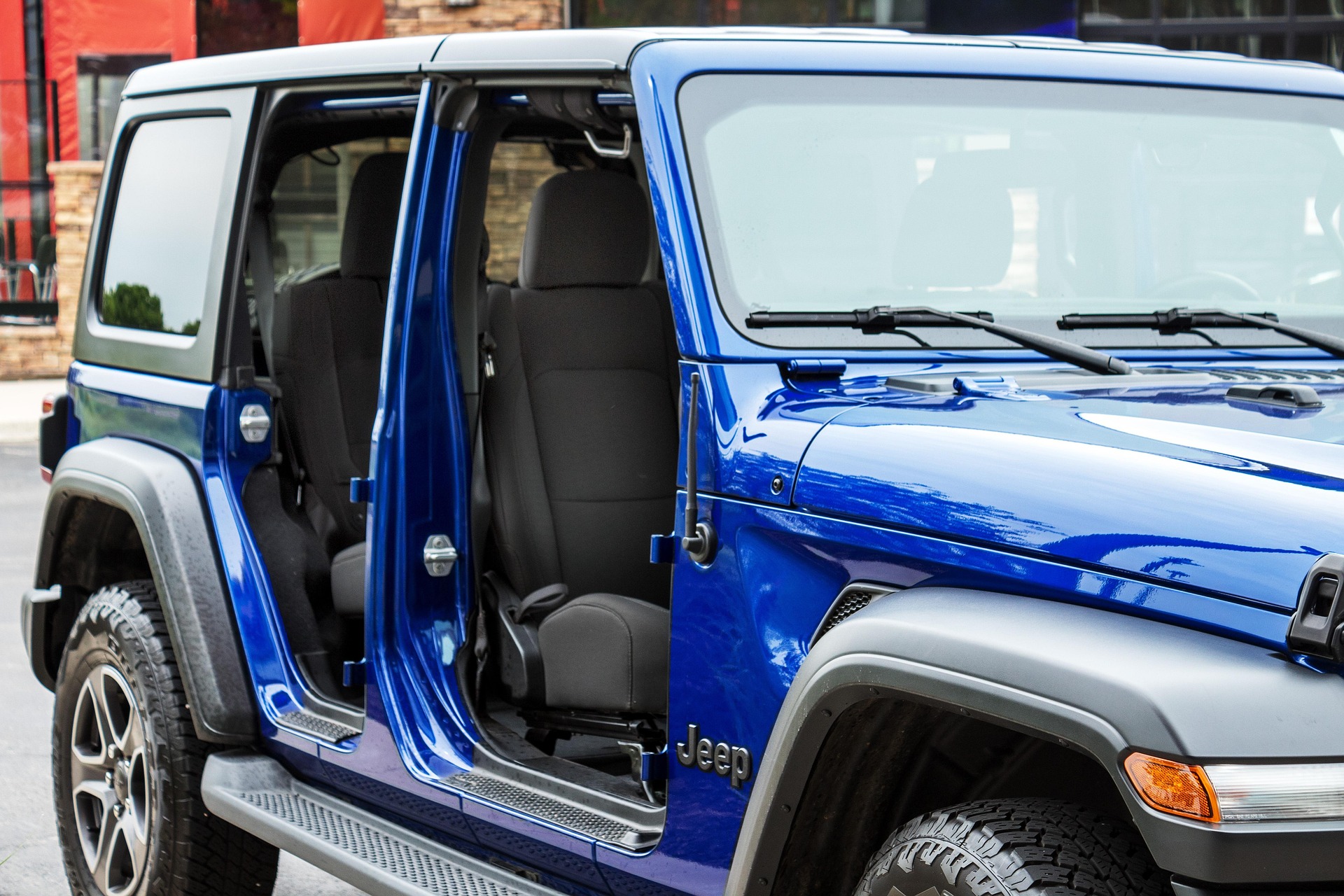Woman Says Her Ex Sold Parts Off Her Project Jeep One Piece At A Time — She Only Realized It After The Doors Went Missing