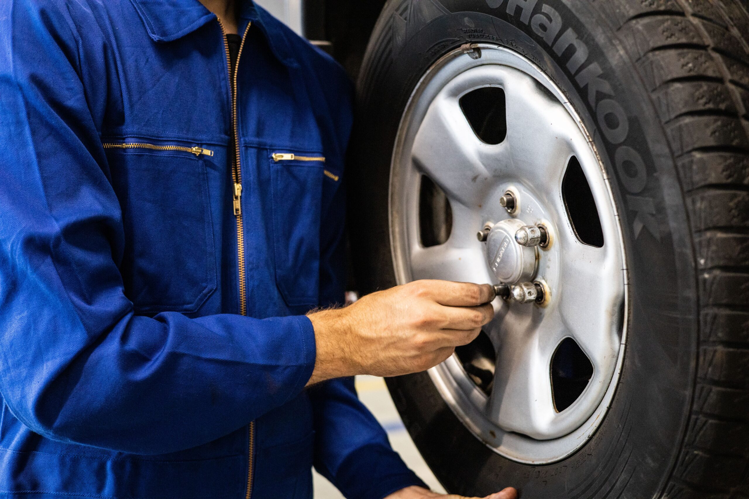 Family SUV Owner Took Her Vehicle In For A Tire Rotation, Then Discovered Three Lug Nuts Had Never Been Tightened