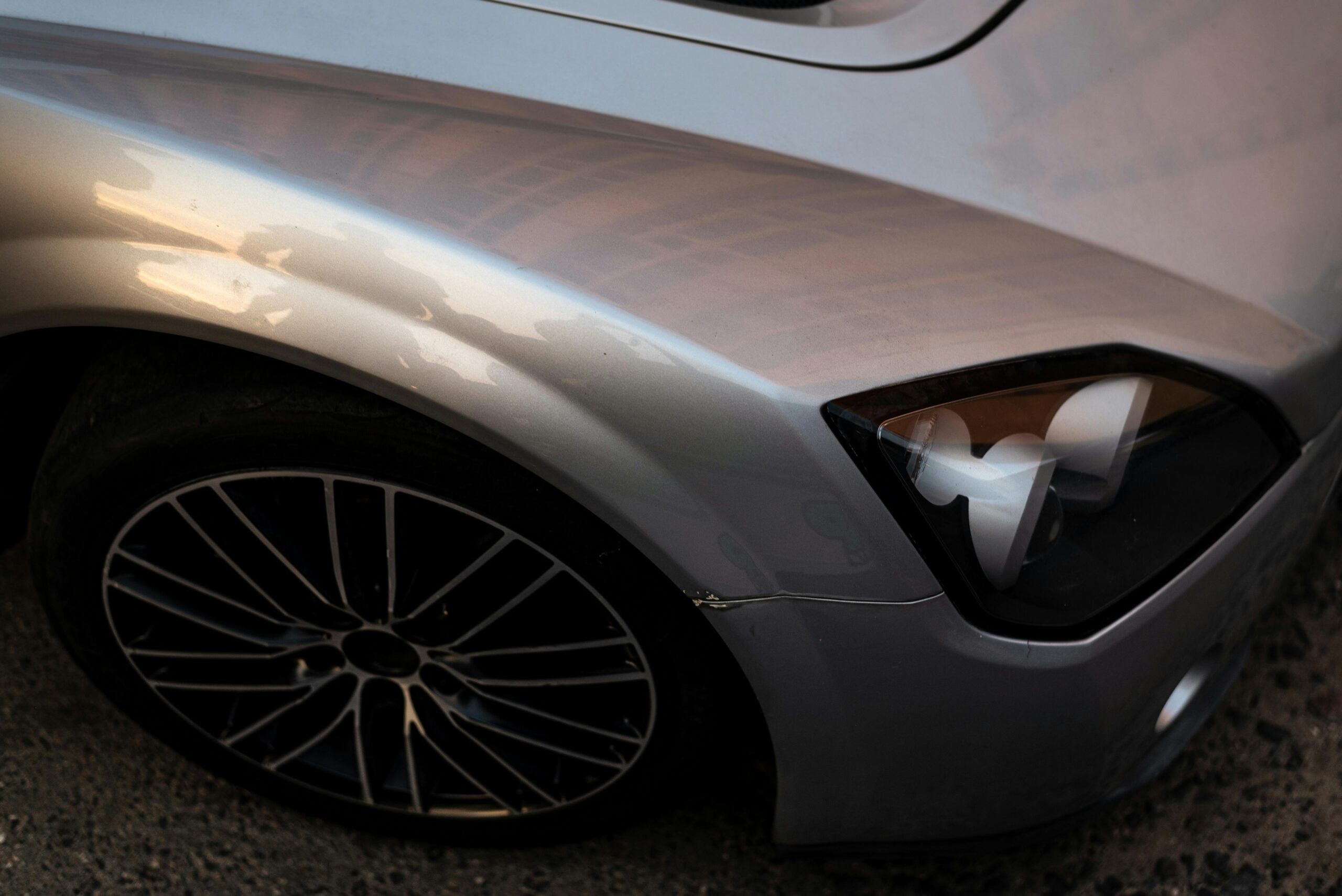Buyer Saw “No Accidents” on the Listing — The Body Shop Found Mismatched Panels on Both Sides