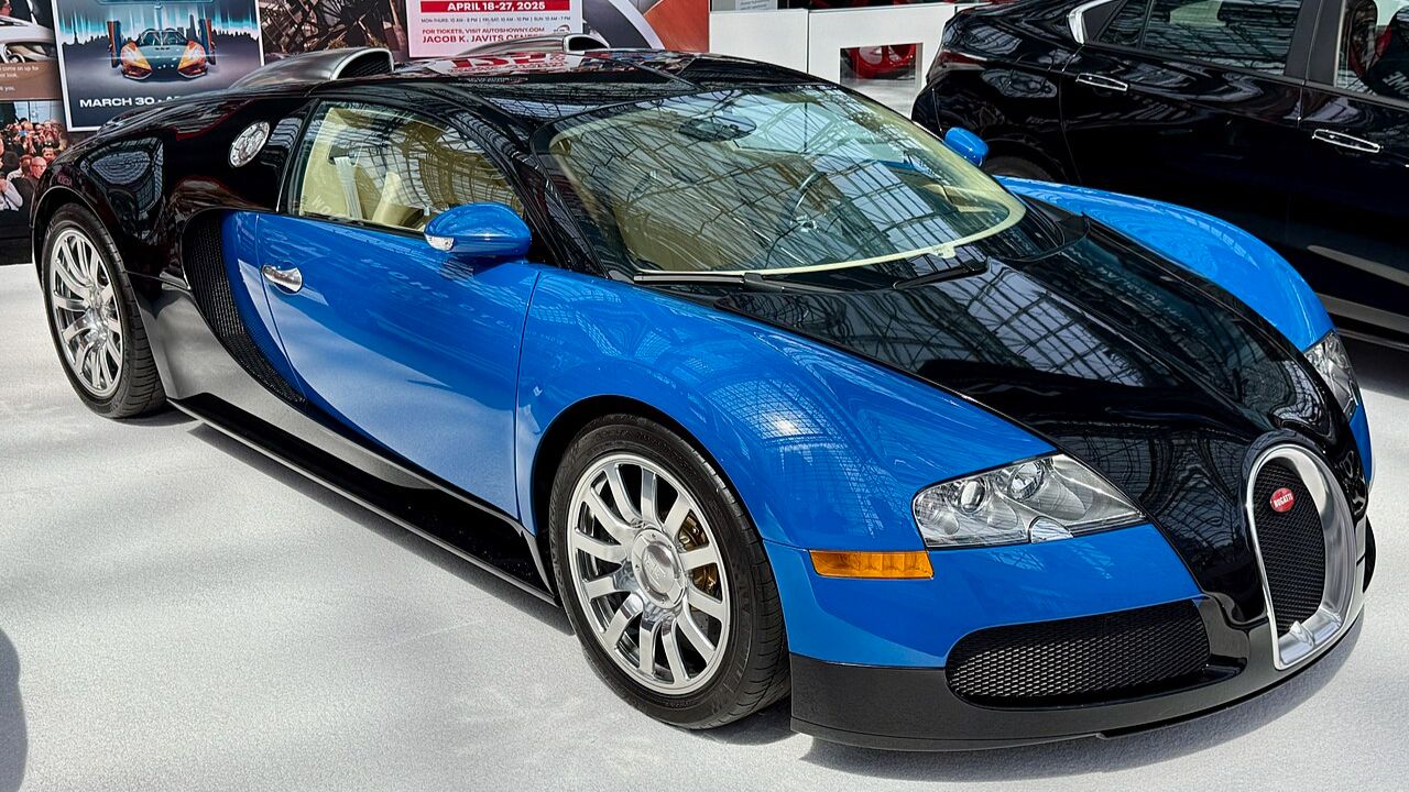 Why the 2006 Bugatti Veyron reset the performance record books