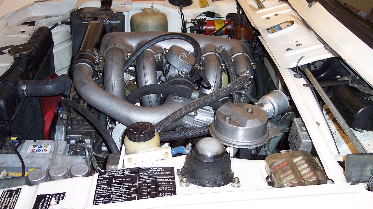 BMW 2002 turbo engine