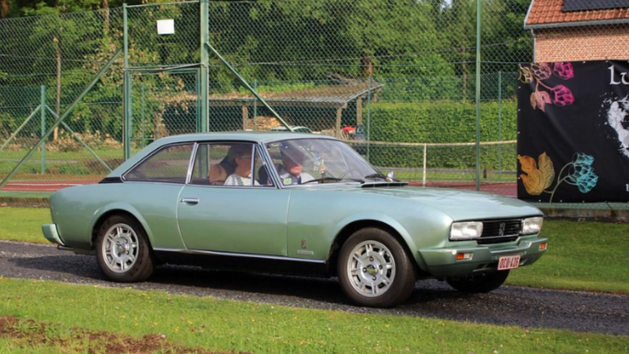 8 vintage cars that quietly became collector favorites
