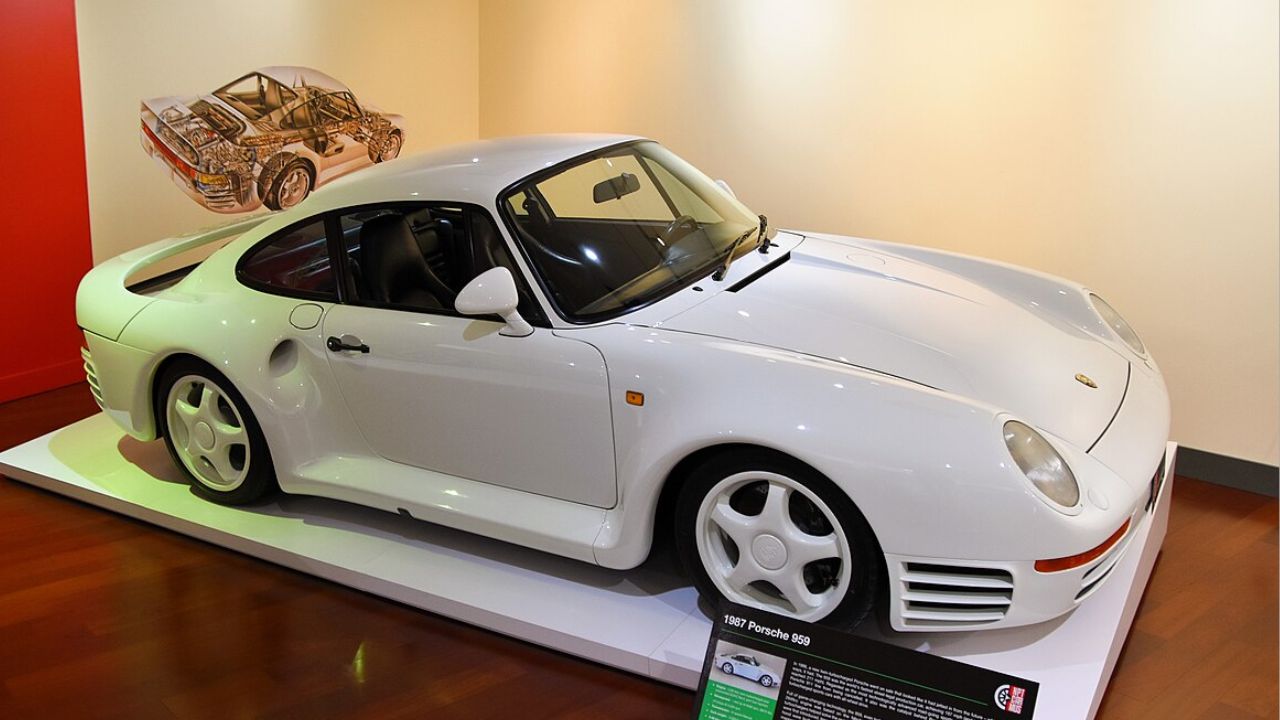 Why the 1987 Porsche 959 changed supercars forever