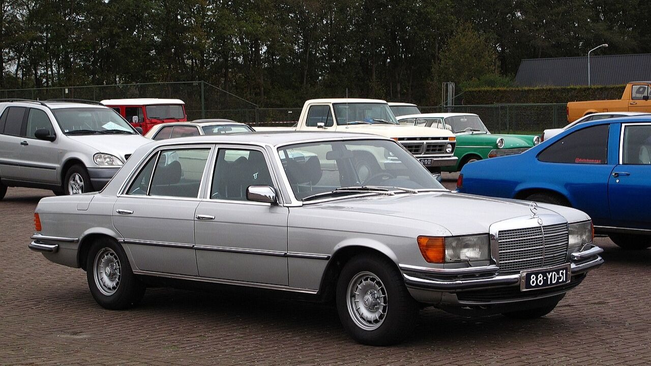 Image Credit: Rutger van der Maar – Mercedes-Benz 450 SEL 6.9 (V116), CC BY 2.0, via Wikimedia Commons