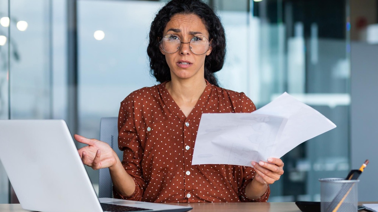 Husband Said the Truck Was “Paid Off” — The Lien Notice Arrived a Week Later