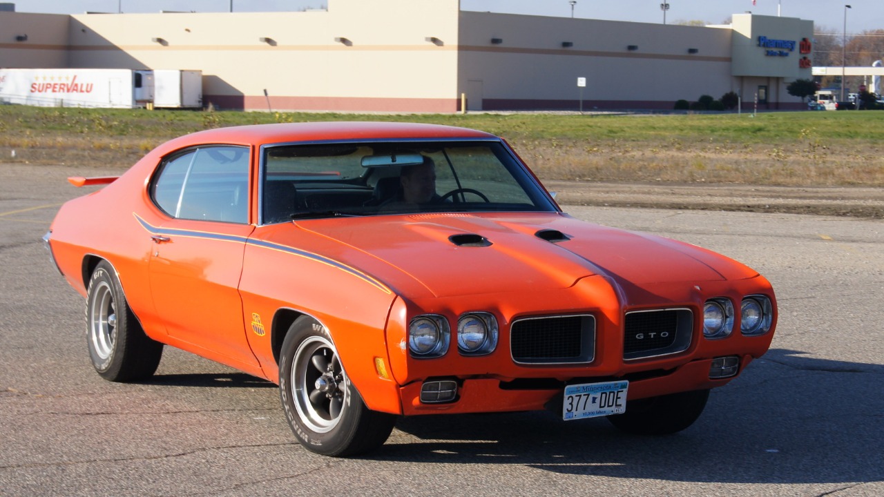 8 muscle cars from the horsepower wars era that still feel special today