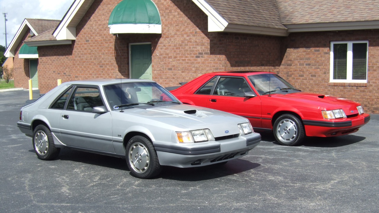 10 cars from the 1980s that looked futuristic at the time