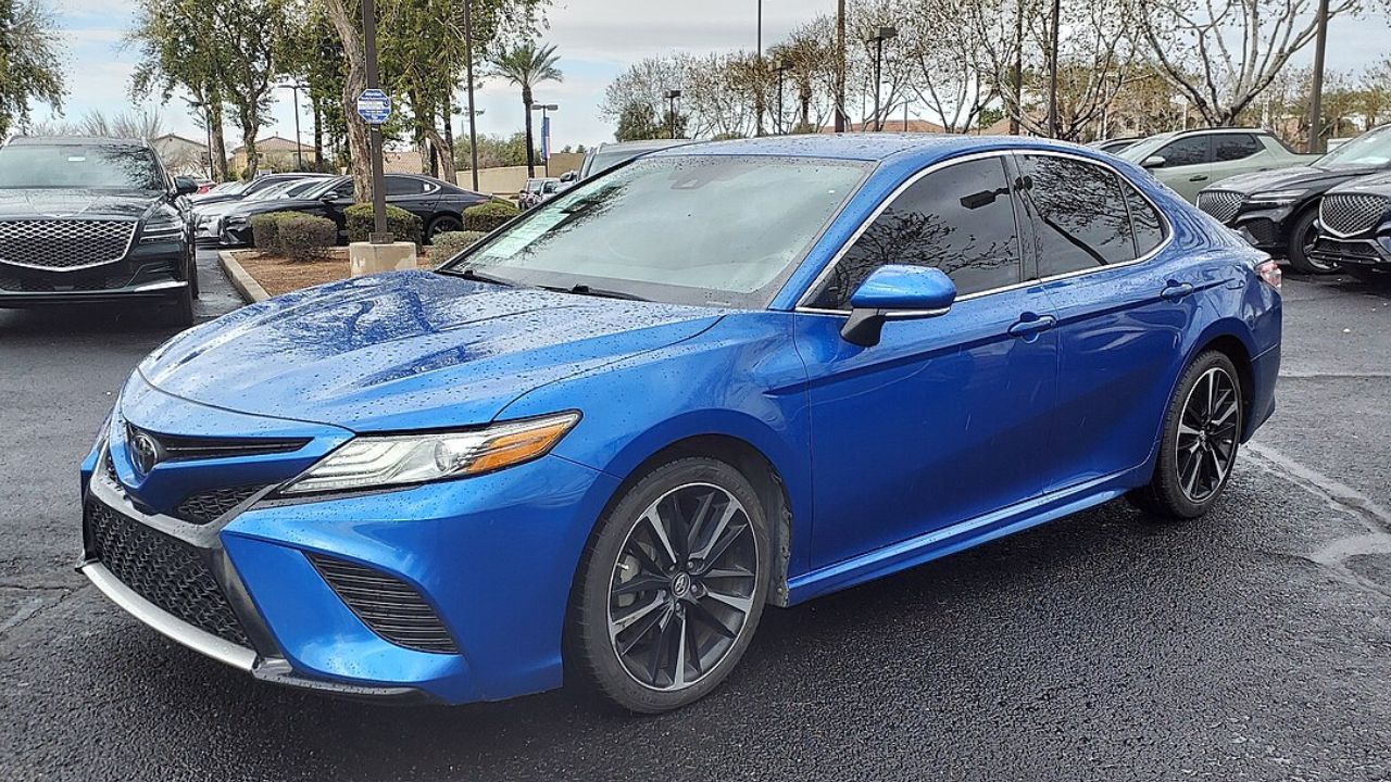 19 Toyota Camry XSE