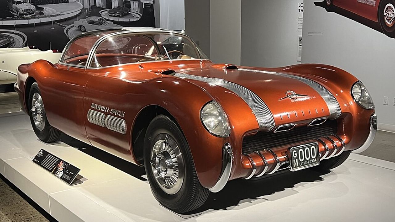1954 Pontiac Bonneville Special