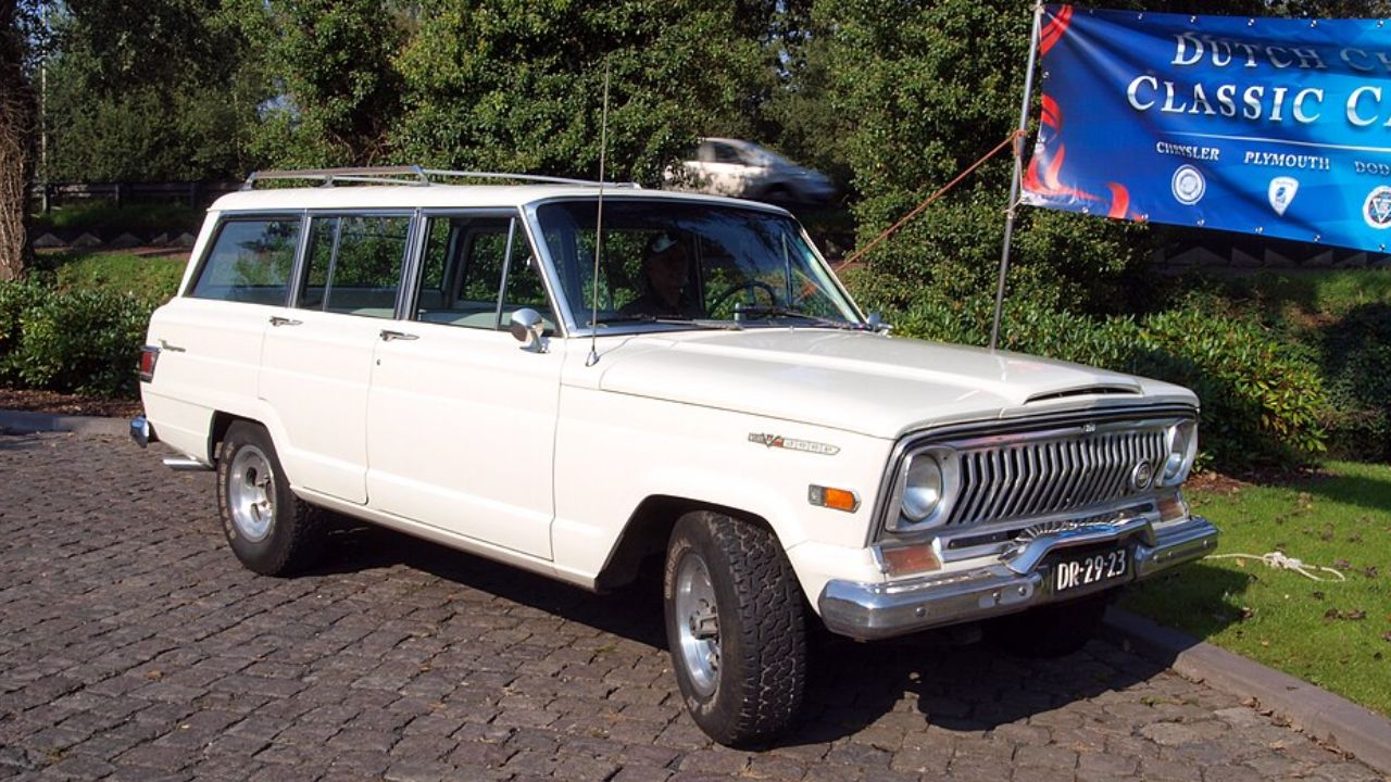1969 Jeep Wagoneer