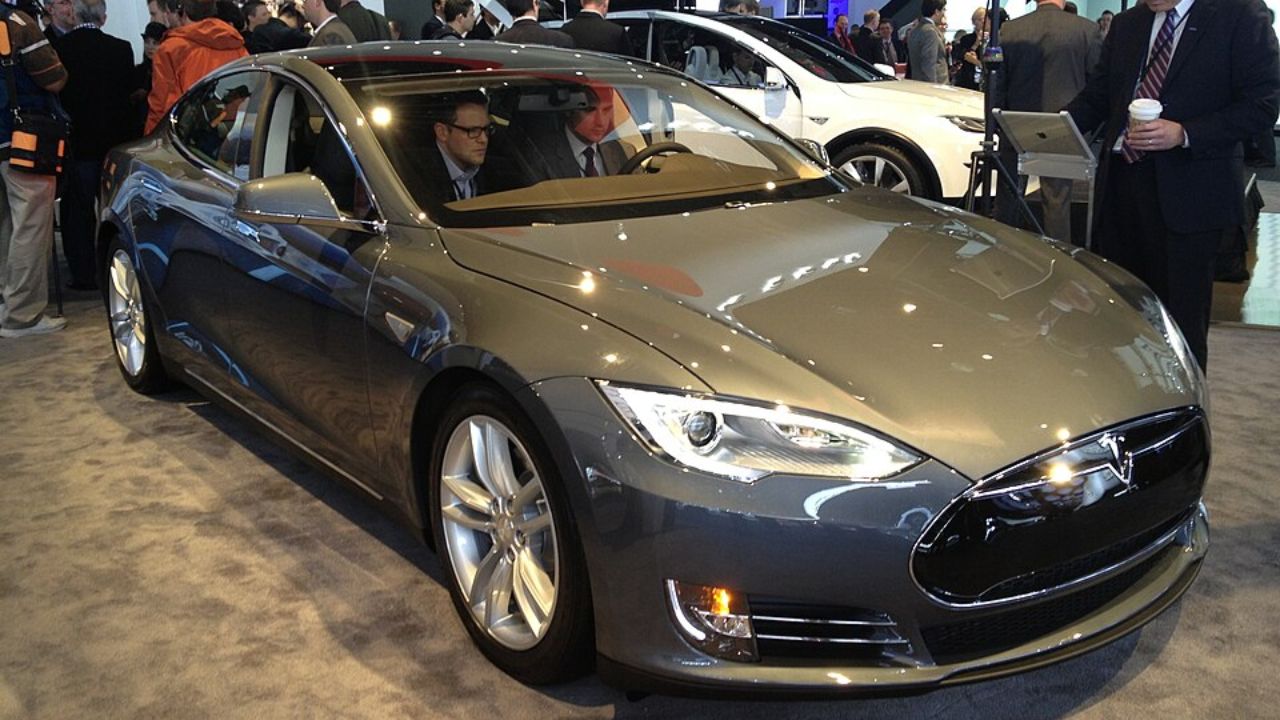 2013 Tesla Model S