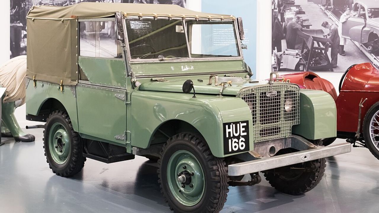 8 vehicles that quietly influenced future automotive design