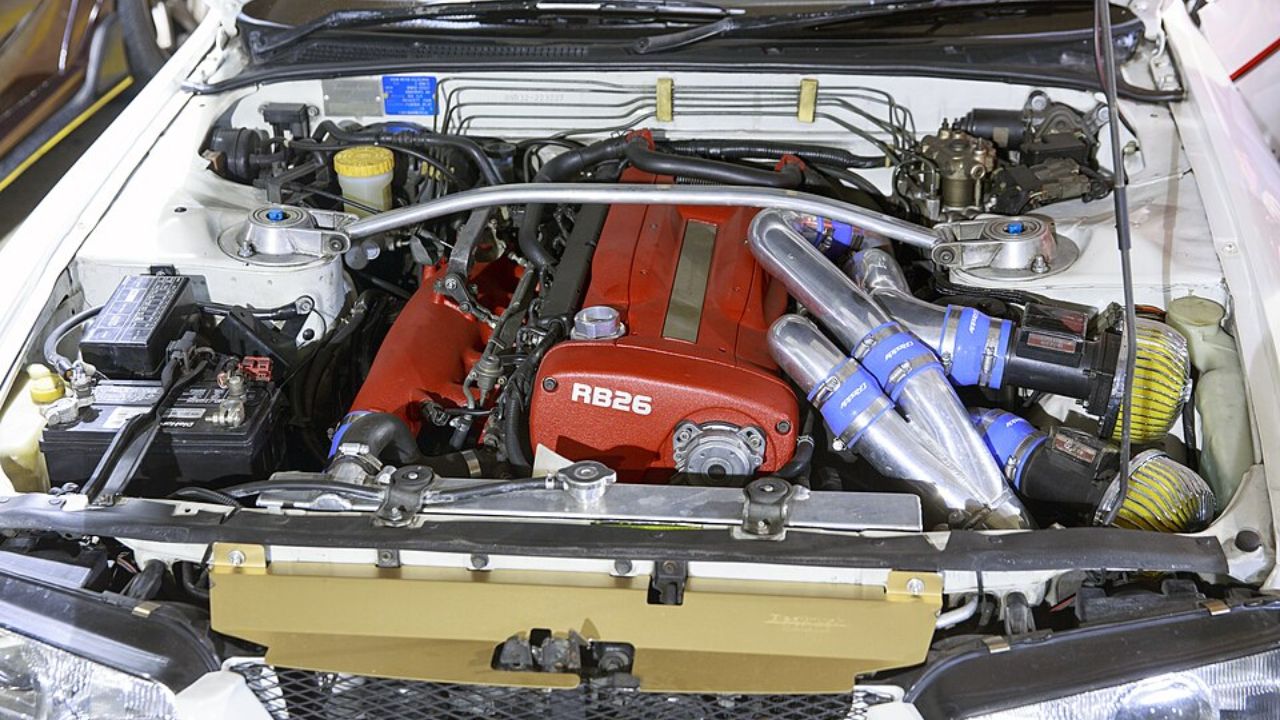 Tommykaira R RB26DETT engine (R32)