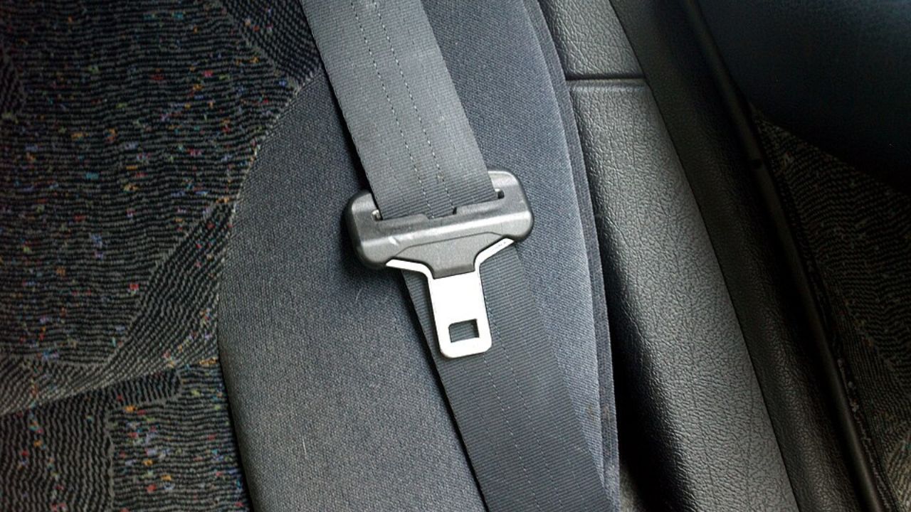 Why automatic seat belts disappeared almost as quickly as they arrived