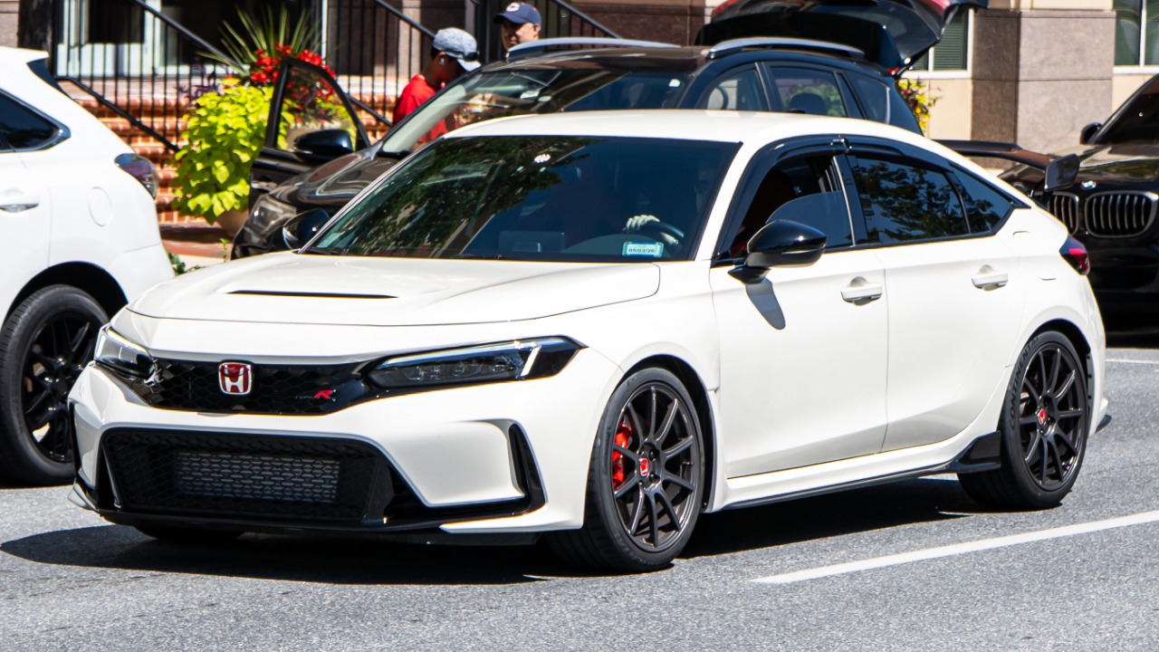 8 vehicles that stayed relevant through changing times
