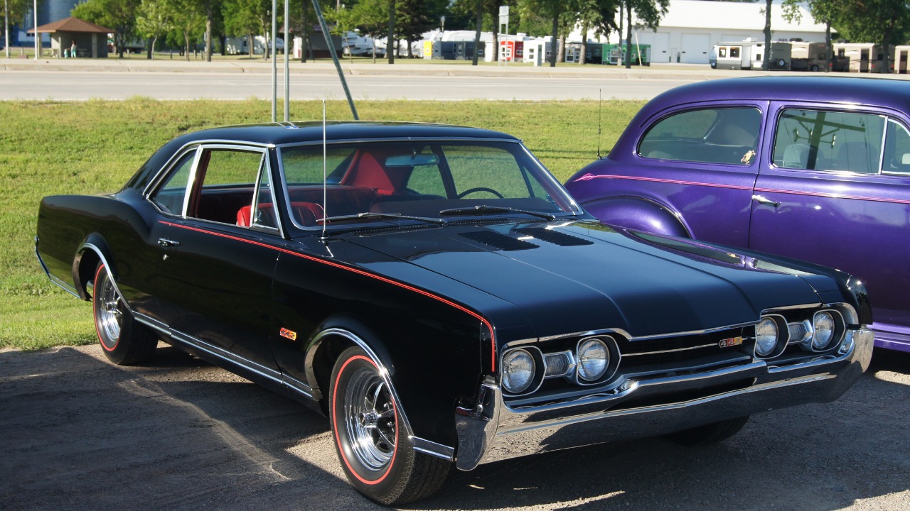 10 Oldsmobiles that proved innovation wasn’t limited to Chevrolet