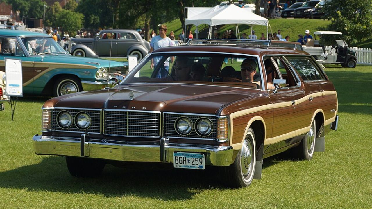1974 Ford Country Squire