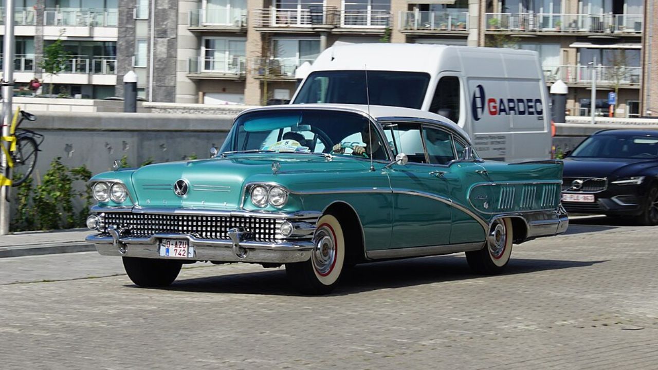 12 1950s classics that feel frozen in time